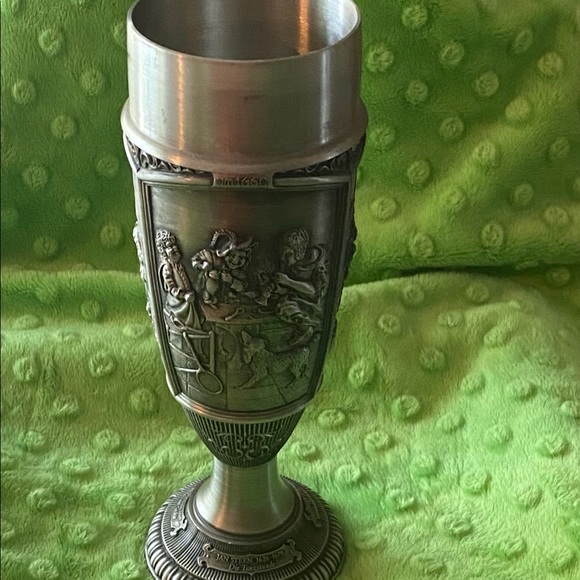 Beautiful Pair,Pewter Wine Goblet/ Chalice - Picture 3 of 13